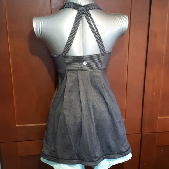 Lululemon power technique tank size 6 belly hider - Picture 2 of 8